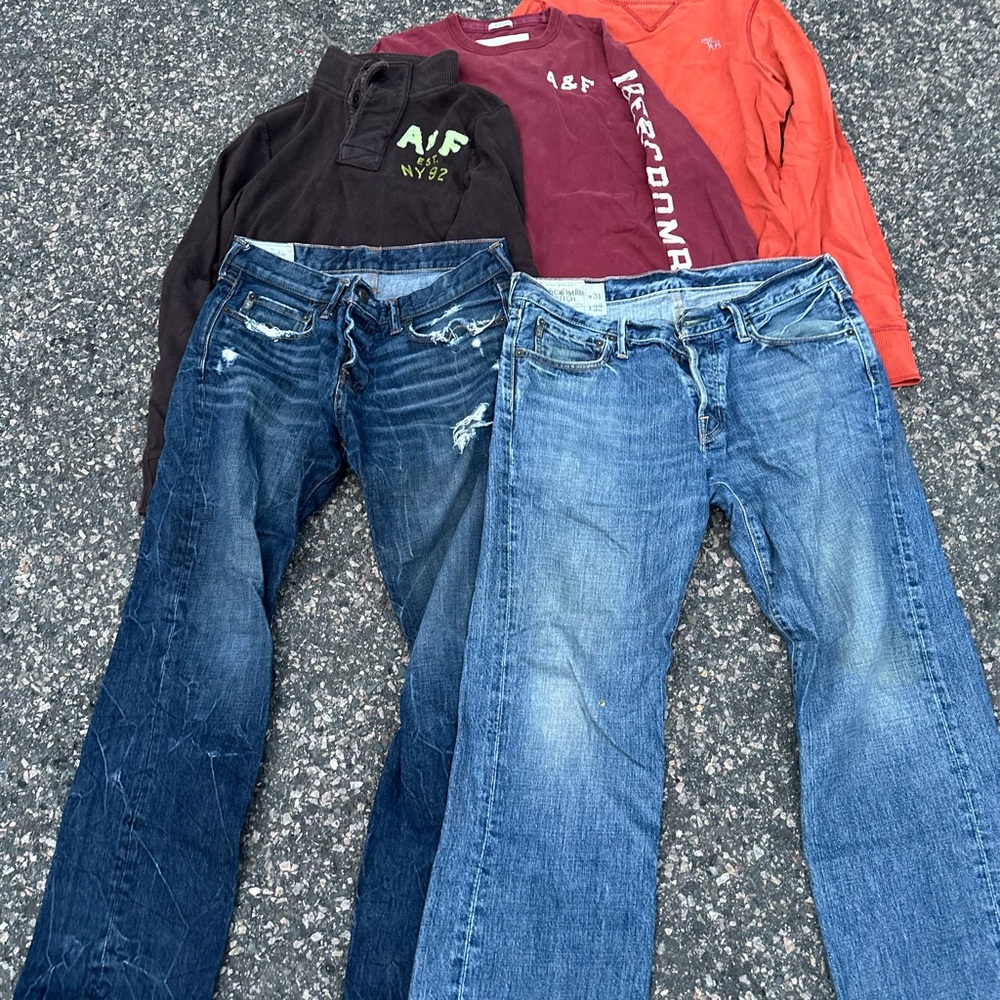 Abercrombie & Fitch Blue Relaxed Jeans